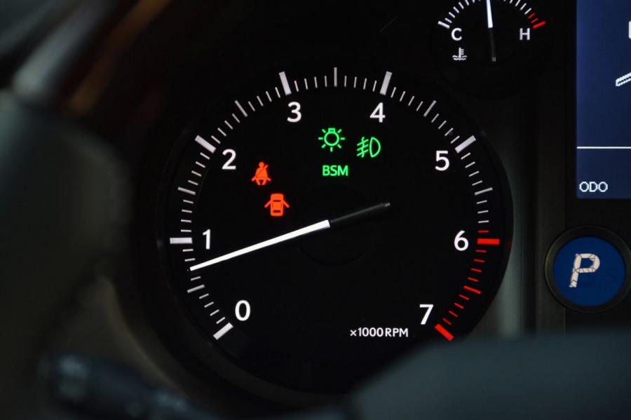  Lexus GX460 2014 года  (фото 34 из 63)